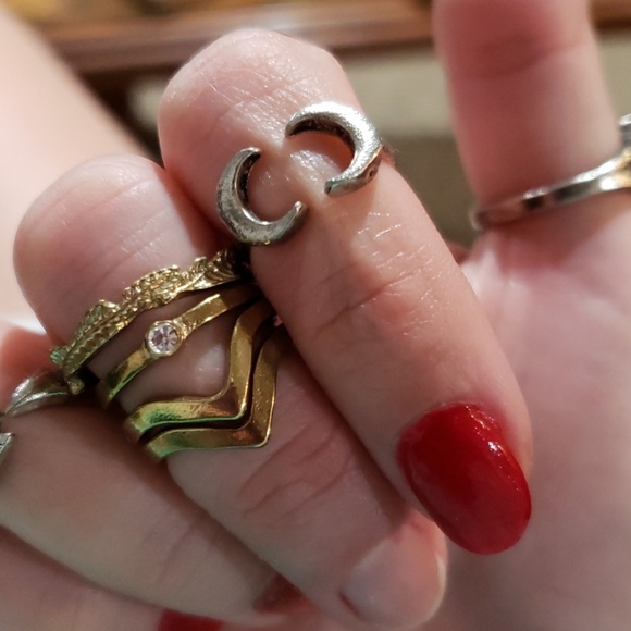 All rings - Picture 2 of 5